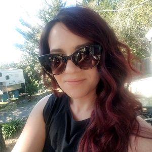 Meet your Posher, Bethany